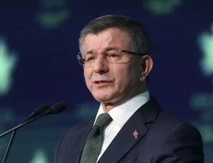 Ahmet Davutoğlu: “Devleti Restore Etmek İçin Çağrılırsam Tereddüt Etmem”