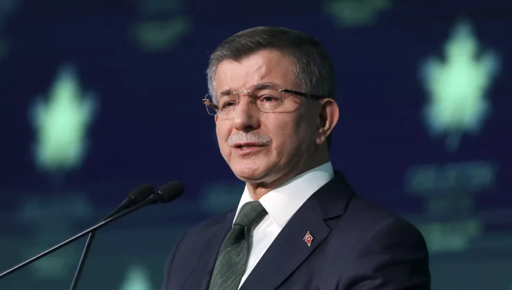 Ahmet Davutoğlu: “Devleti Restore Etmek İçin Çağrılırsam Tereddüt Etmem”