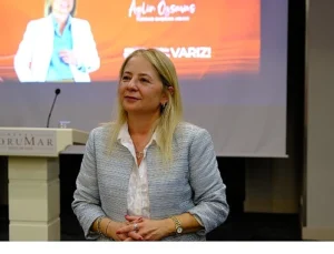 TÜRSAB Başkan Adayı Aylin Özsavaş Kuşadası’nda Turizm Temsilcileriyle Buluştu