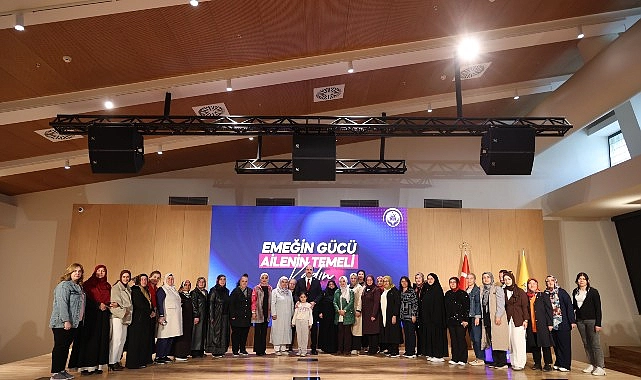Konya’da “Aile Yılı” Etkinliği: İlçelerden Gelen Hanımlar Şehirle Buluştu