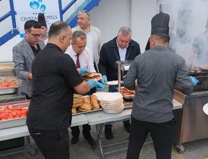 Kemer Belediye Başkanı Topaloğlu’ndan Sporculara Mangal Partisi