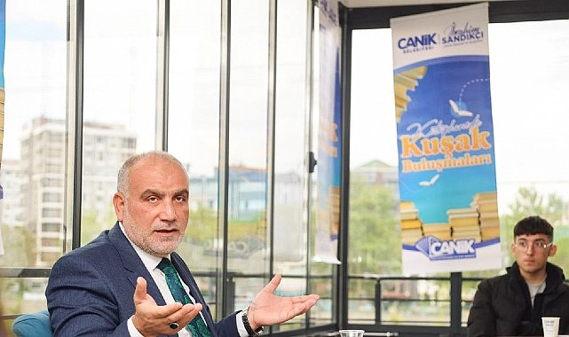 Canik’te ‘Kütüphanede Kuşak Buluşmaları’ Gençlerle ve Vatandaşlarla Devam Ediyor