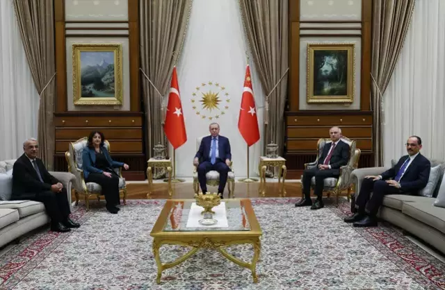 Cumhurbaşkanı Erdoğan ve DEM Parti Heyeti Arasında “Terörsüz Türkiye” Zirvesi Gerçekleşti