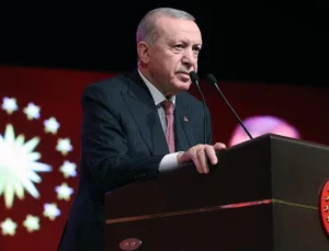 Cumhurbaşkanı Erdoğan’dan “bahisçi hakemler” açıklaması: “Vatandaş ‘Neler oluyor neler’ demeye başladı”