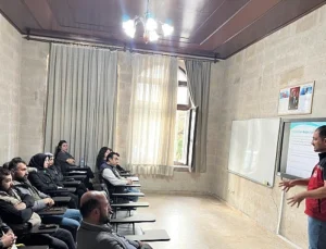 Nevşehir Belediyesi’nden Ev ve Süs Hayvanı Satıcılarına Sertifikalı Eğitim