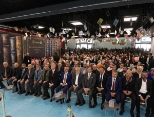 İnegöl 9. Kitap Günleri Kapılarını Açtı: 1 Milyon Kitap Kitapseverlerle Buluşuyor