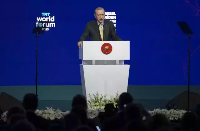 Cumhurbaşkanı Erdoğan’dan Sudan’daki Katliamlara Sert Tepki: “Masum Sivillerin Kanı Dökülmesin”