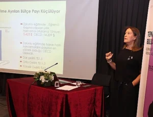 Nilüfer Belediyesi’nde Cumhuriyet, Eğitim ve Sosyal Adalet Konuşuldu