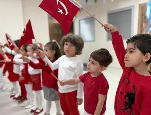 Nilüferli Minikler Cumhuriyet’in 102. Yılını Coşkuyla Kutladı