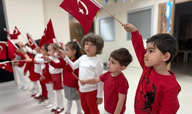 Nilüferli Minikler Cumhuriyet’in 102. Yılını Coşkuyla Kutladı