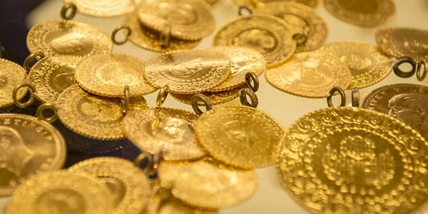 Altın Haftaya Düşüşle Başladı: Ons 3.097 Dolar Seviyesinde