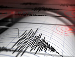 Balıkesir Sındırgı’da 4.3 Büyüklüğünde Deprem! Çevre İllerde Paniğe Neden Oldu