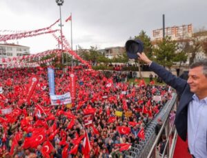 Özgür Özel Ordu Mitinginde Konuştu: “İktidara Karşı Mücadeleyi Büyüteceğiz”