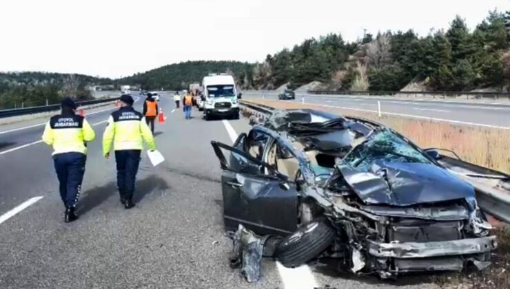 Bolu Gerede’de Otomobil Kamyona Çarptı: 3 Yaralı