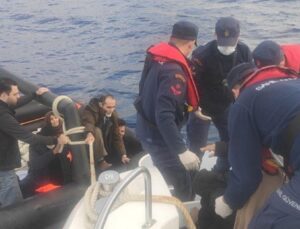 Marmaris Açıklarında 12 Kaçak Göçmen Sahil Güvenlik Tarafından Kurtarıldı