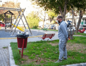 Karşıyaka Belediyesi’nden Haşere İlaçlama Programı: Sağlıklı Çevre İçin Yoğun Çalışma