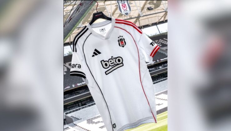 Beşiktaş Bu Akşam Sahada: Klasik Beyaz Forma ve Siyah Şort Kombiniyle