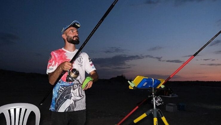Kocaeli’de 8. Uluslararası Surfcasting Balık Tutma Yarışması Başladı