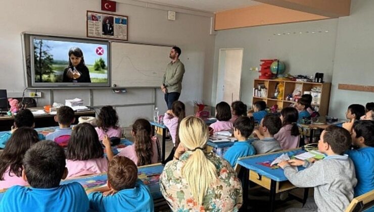 Kocaeli Büyükşehir’den “Atıktan Sanata” Projesi: Öğrencilere Sıfır Atık Bilinci Kazandırılıyor