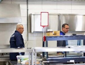 Narlıdere Belediyesi’nden Okul Kantinlerine Hijyen ve Güvenlik Denetimi