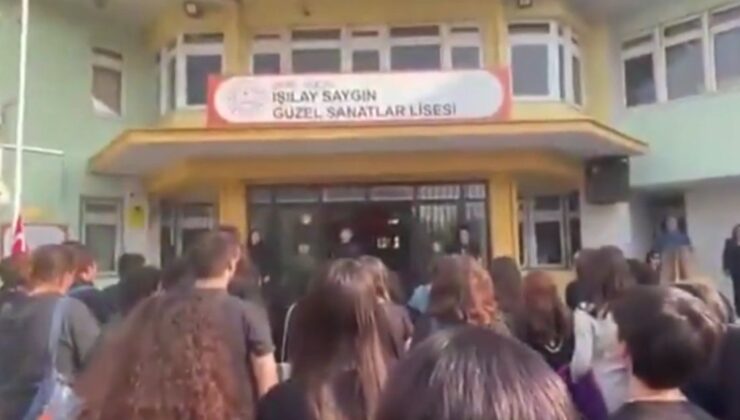 İzmir’de 10 Kasım Töreninde ‘Andımız’ Gerginliği: Okul Müdürü Öğrencileri Susturmaya Çalıştı