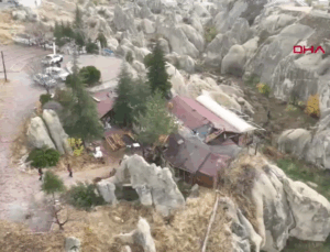 Kapadokya’da Kaçak Kafe İş Makinesiyle Yıkıldı
