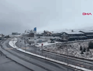 Erciyes Dağı Beyaza Büründü: Kar Kalınlığı 15 Santimetreye Ulaştı