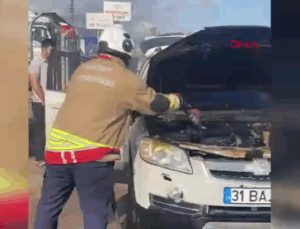 Hatay’da Seyir Halindeki Cip Yandı