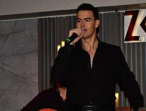 Zorba Taverna’da Sirtaki Coşkusu! George Klontzas İstanbul’u Salladı